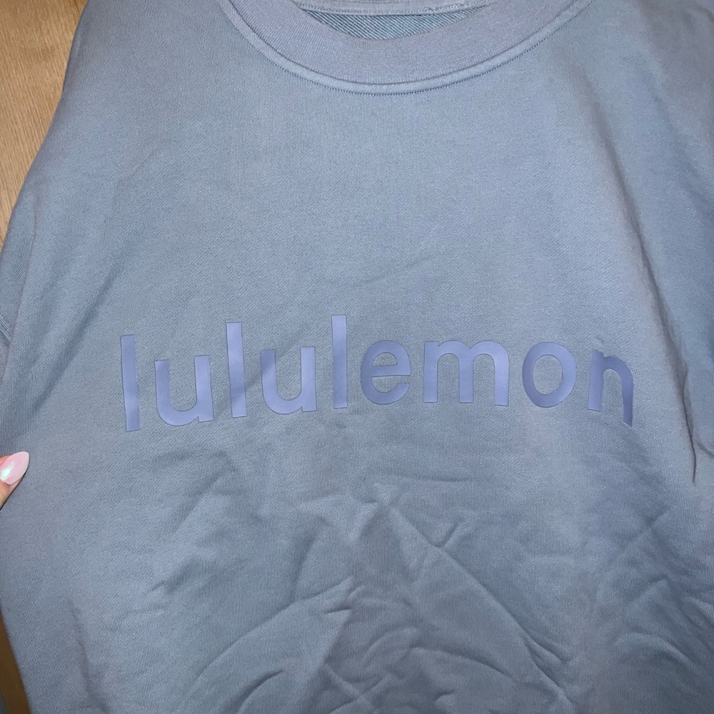 Lululemon crew neck